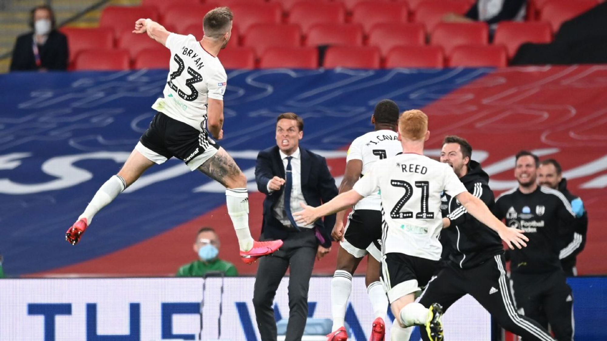 度让年轻球 度让年轻球